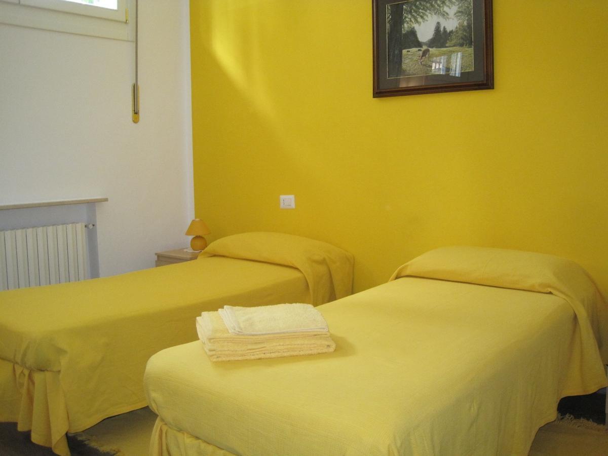 Bed And Breakfast Lo Scrigno Polinago Rum bild